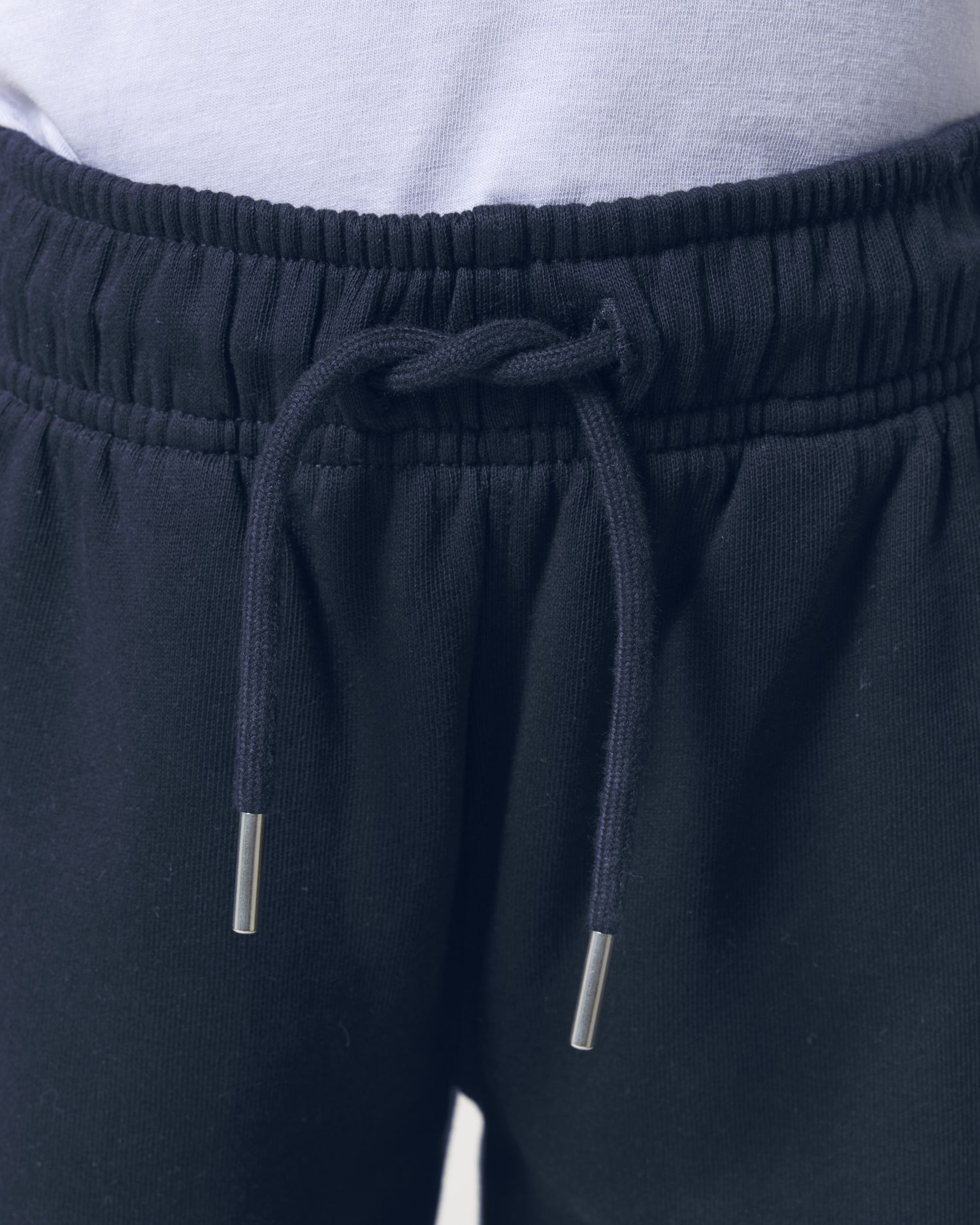 Pantalón Leopardo Mágico: Ferocidad Estilizada, Confort en Movimiento